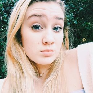 Meet your Posher, Faith